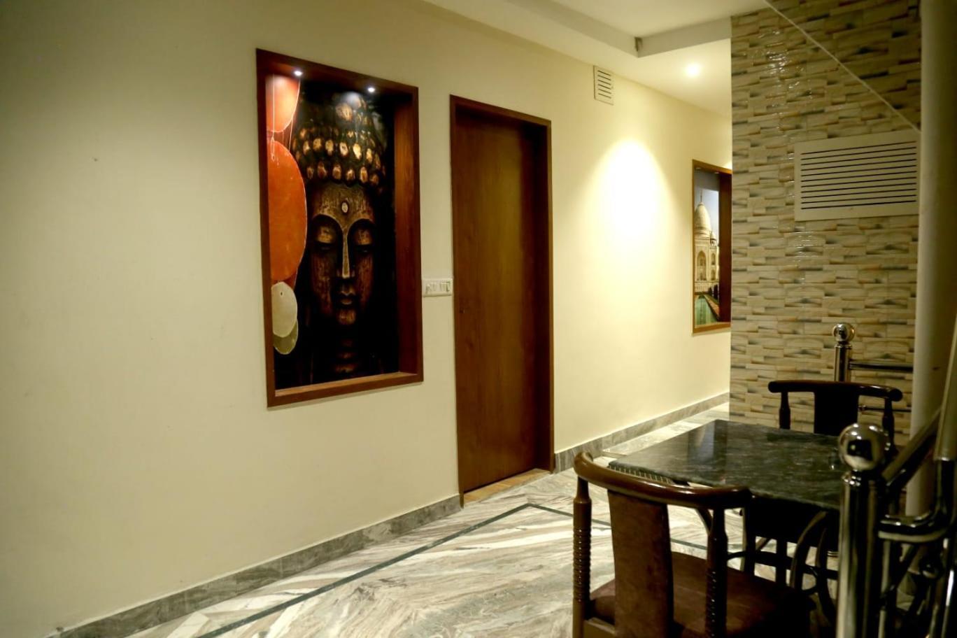 Pyrenees Homestay Agra  Zewnętrze zdjęcie