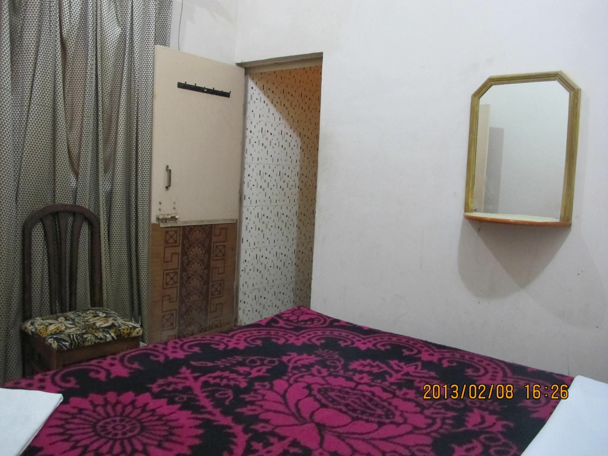 Pyrenees Homestay Agra  Zewnętrze zdjęcie
